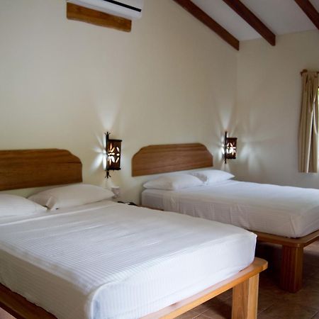 Aparthotel Mamma E Papa à Ojochal Extérieur photo